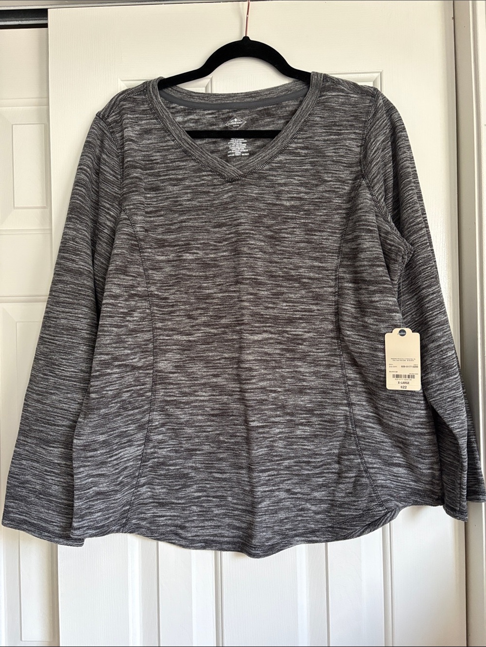 St. John's Bay Heather Gray V-Neck Long Sleeve Knit Top